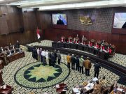 MK MEWANTI WANTI SAKSI KUBU AMIN BICARA FAKTA BUKAN PENDAPAT