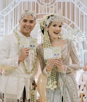 Pernikahan Al Ghazali dan Alyssa Daguise: Ahmad Dhani Menangis Haru