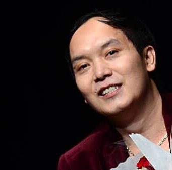 Desainer Populer Hengki Kawilarang Meninggal Dunia di Usia 47 Tahun