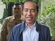 Jokowi Sentil Polemik Ijazah & Gibran: “Lagi Ada Sinetron Politik, Ya?”