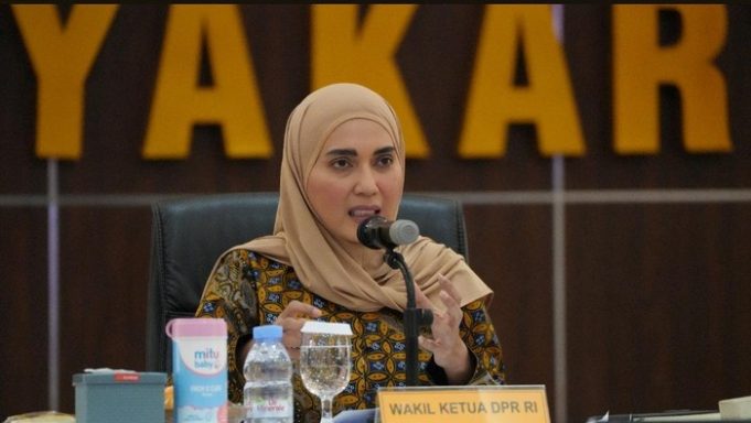 warta21_waka dpr