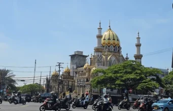 Kedung Cowek Disorot, 75 Pengendara Motor Ditilang Polisi
