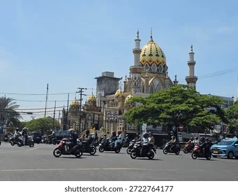 Kedung Cowek Disorot, 75 Pengendara Motor Ditilang Polisi